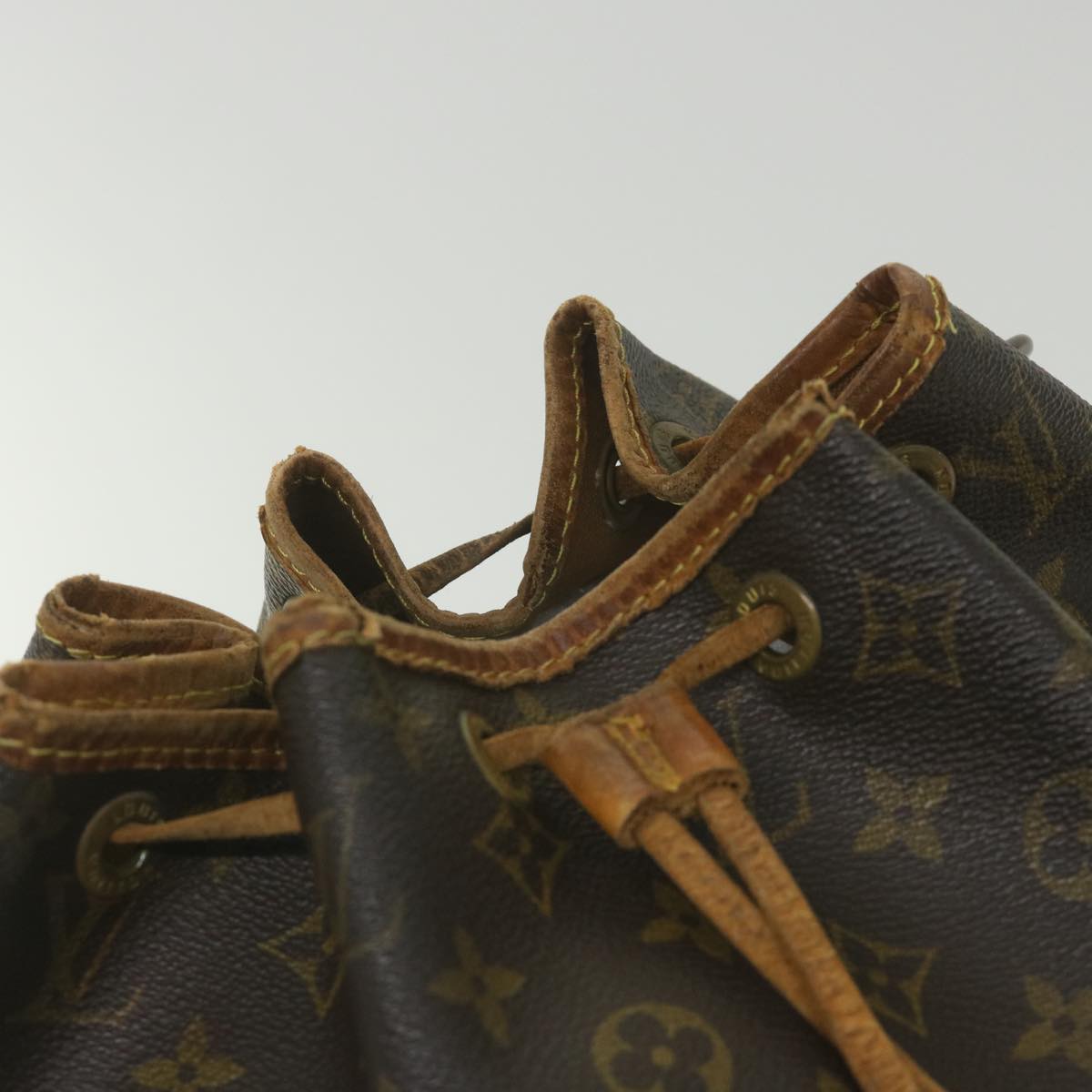 LOUIS VUITTON Monogram Petit Noe Shoulder Bag M42226 LV Auth 59038