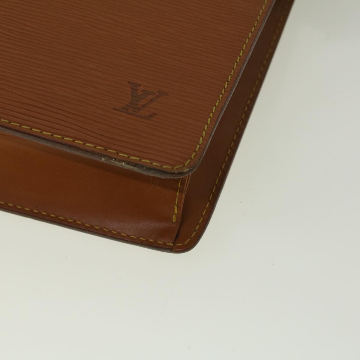 LOUIS VUITTON Epi Pochette Homme Clutch Bag Brown Zipang Gold M52528 Auth 59130