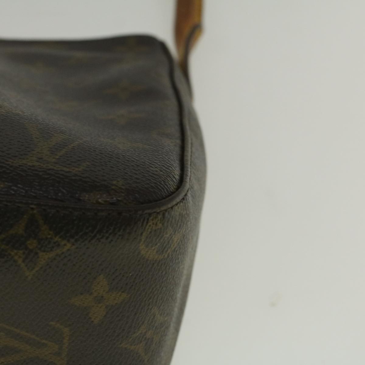 LOUIS VUITTON Monogram Looping MM Shoulder Bag M51146 LV Auth 59149