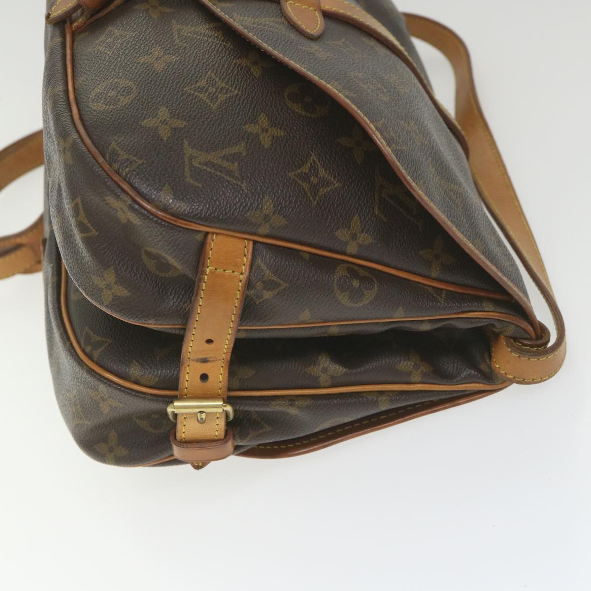 LOUIS VUITTON Monogram Saumur 30 Shoulder Bag M42256 LV Auth 59266