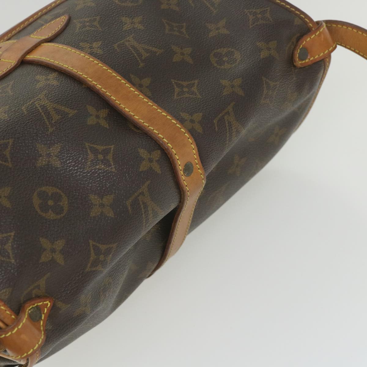 LOUIS VUITTON Monogram Saumur 30 Shoulder Bag M42256 LV Auth 59266