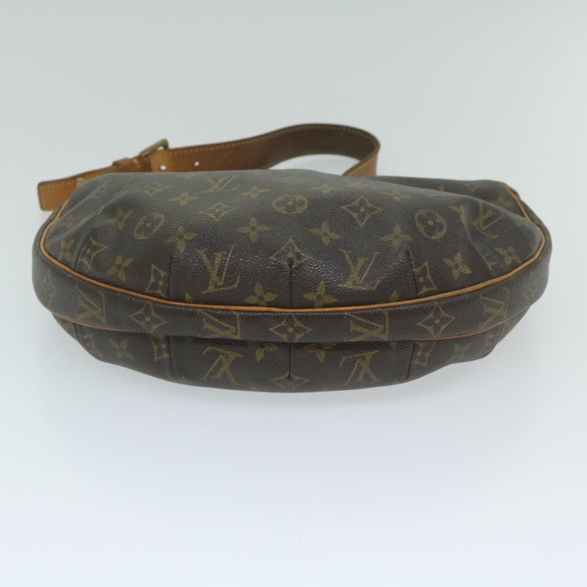 LOUIS VUITTON Monogram Croissant MM Shoulder Bag M51512 LV Auth 59314