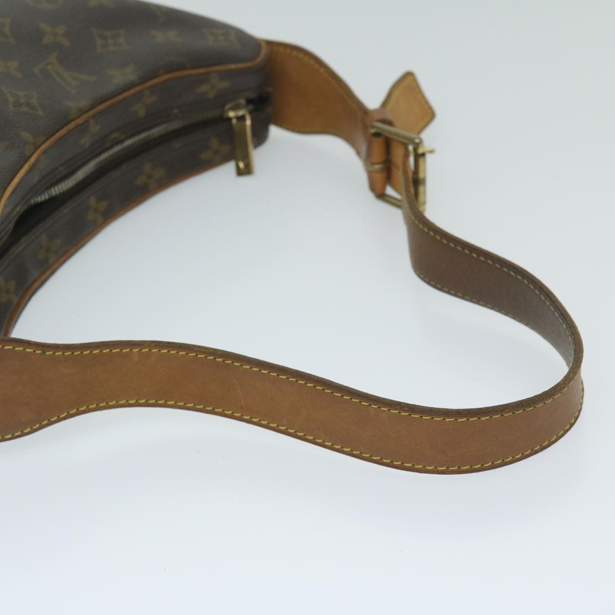 LOUIS VUITTON Monogram Croissant MM Shoulder Bag M51512 LV Auth 59314