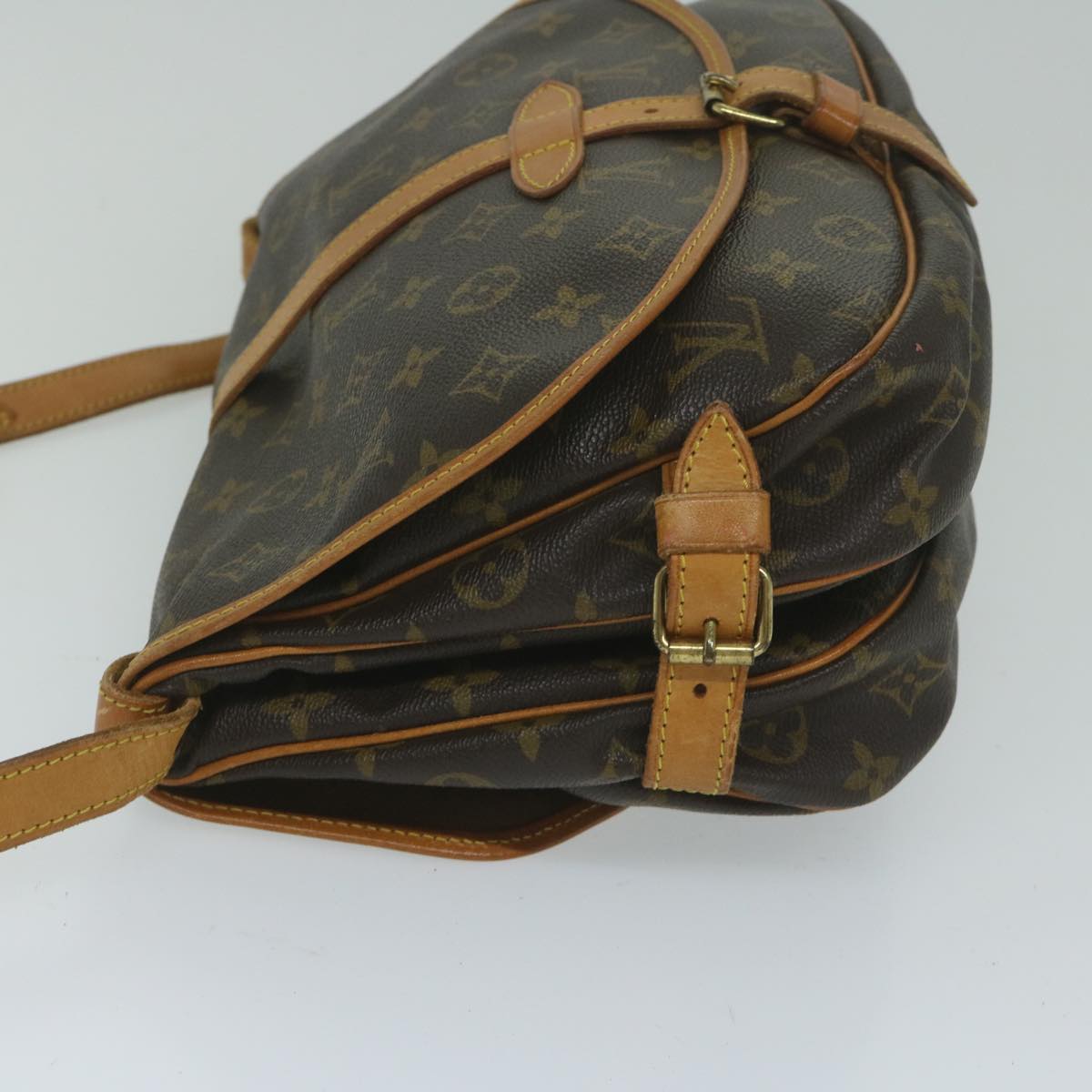 LOUIS VUITTON Monogram Saumur 30 Shoulder Bag M42256 LV Auth 59315