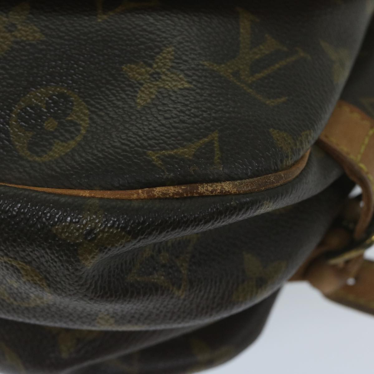 LOUIS VUITTON Monogram Saumur 30 Shoulder Bag M42256 LV Auth 59316