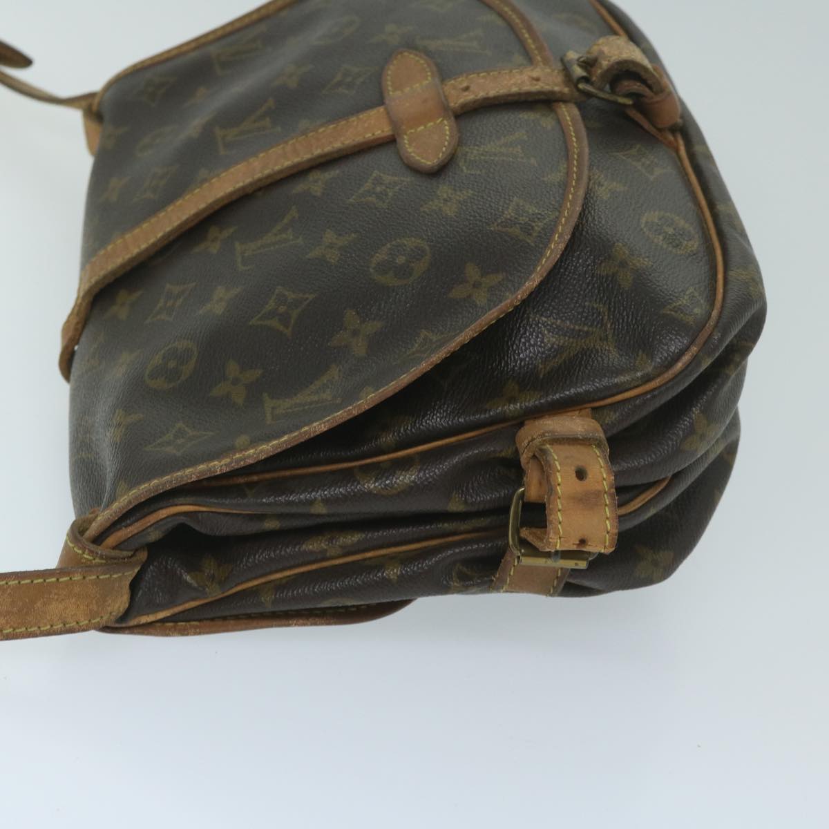 LOUIS VUITTON Monogram Saumur 30 Shoulder Bag M42256 LV Auth 59316