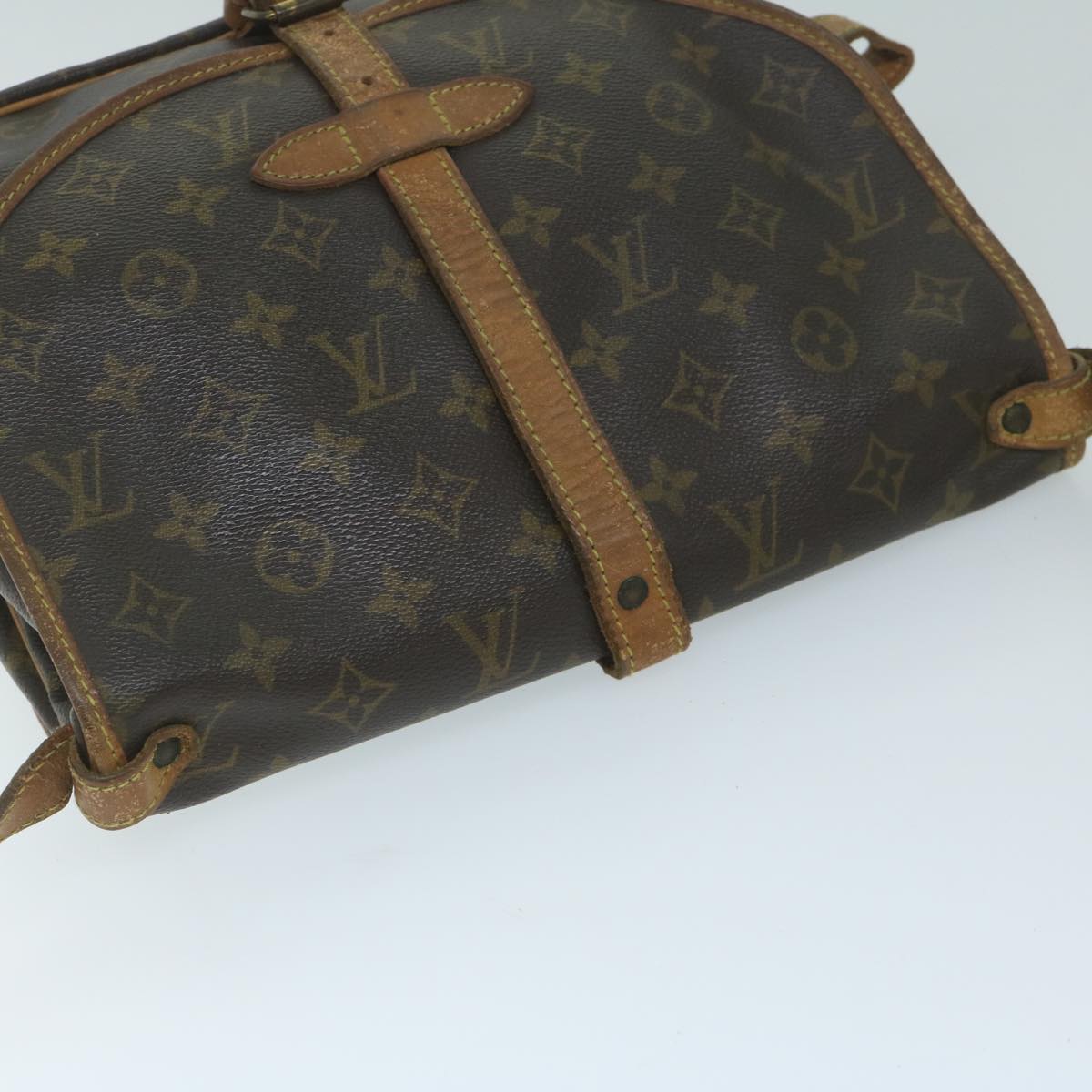 LOUIS VUITTON Monogram Saumur 30 Shoulder Bag M42256 LV Auth 59316