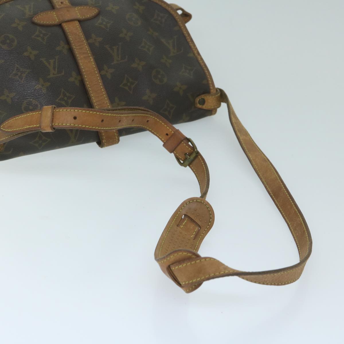 LOUIS VUITTON Monogram Saumur 30 Shoulder Bag M42256 LV Auth 59316