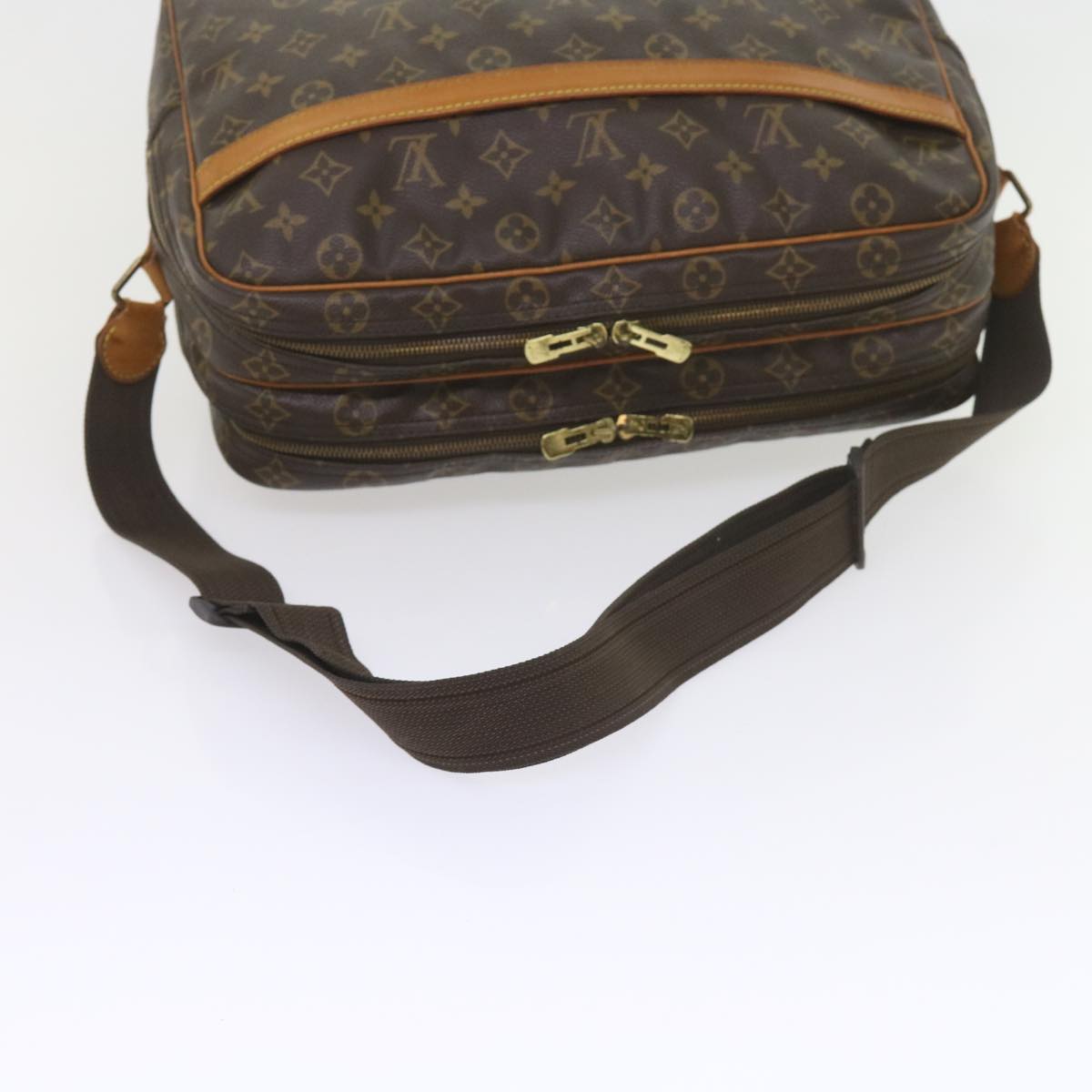 LOUIS VUITTON Monogram Reporter GM Shoulder Bag M45252 LV Auth 59420