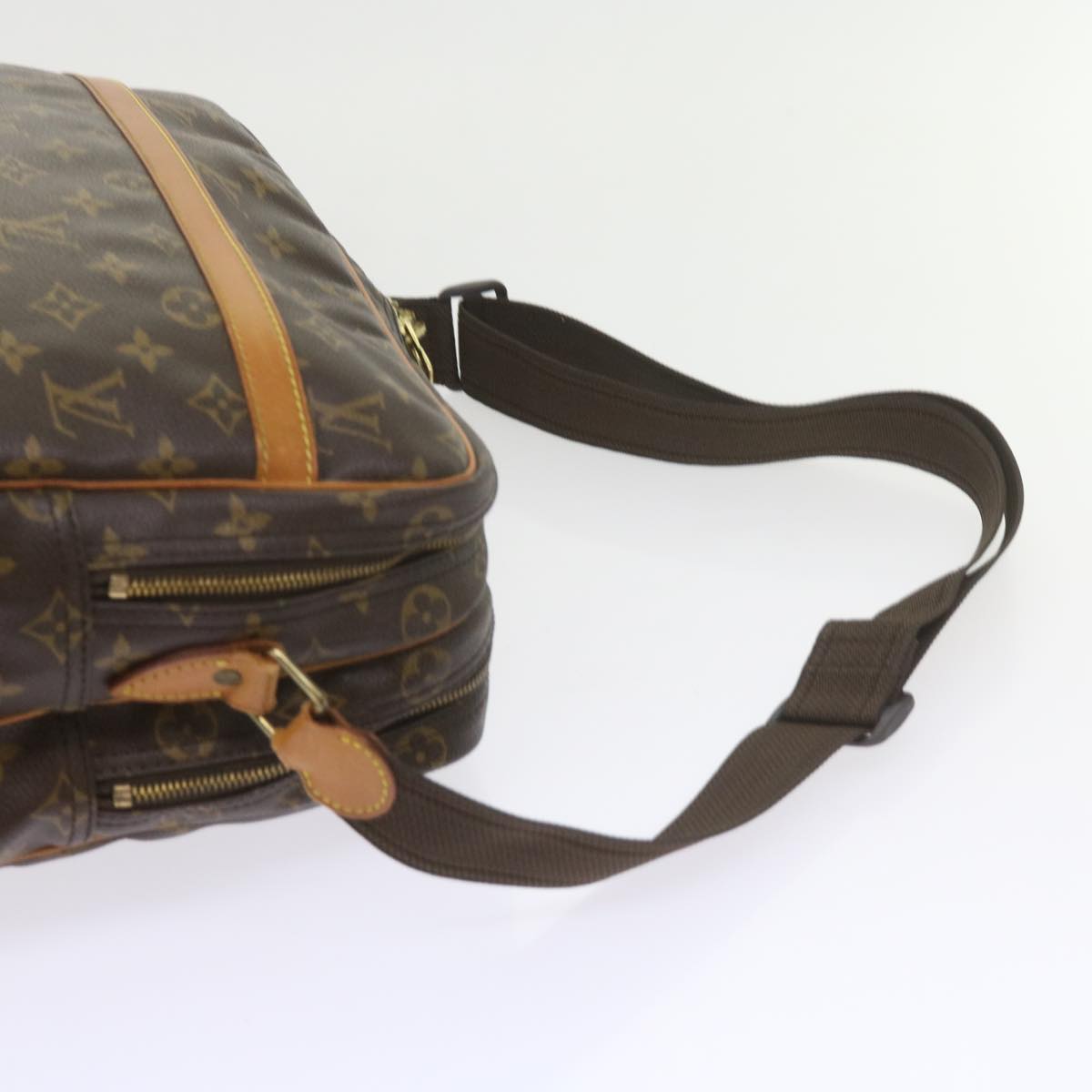 LOUIS VUITTON Monogram Reporter GM Shoulder Bag M45252 LV Auth 59420