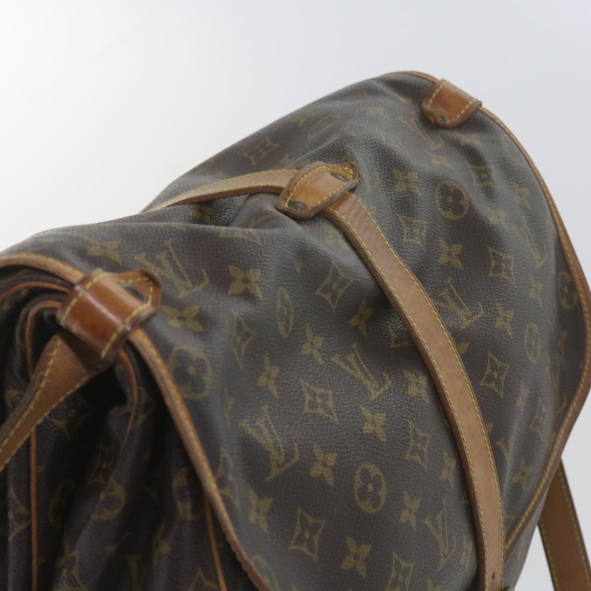 LOUIS VUITTON Monogram Saumur 35 Shoulder Bag M42254 LV Auth 59421