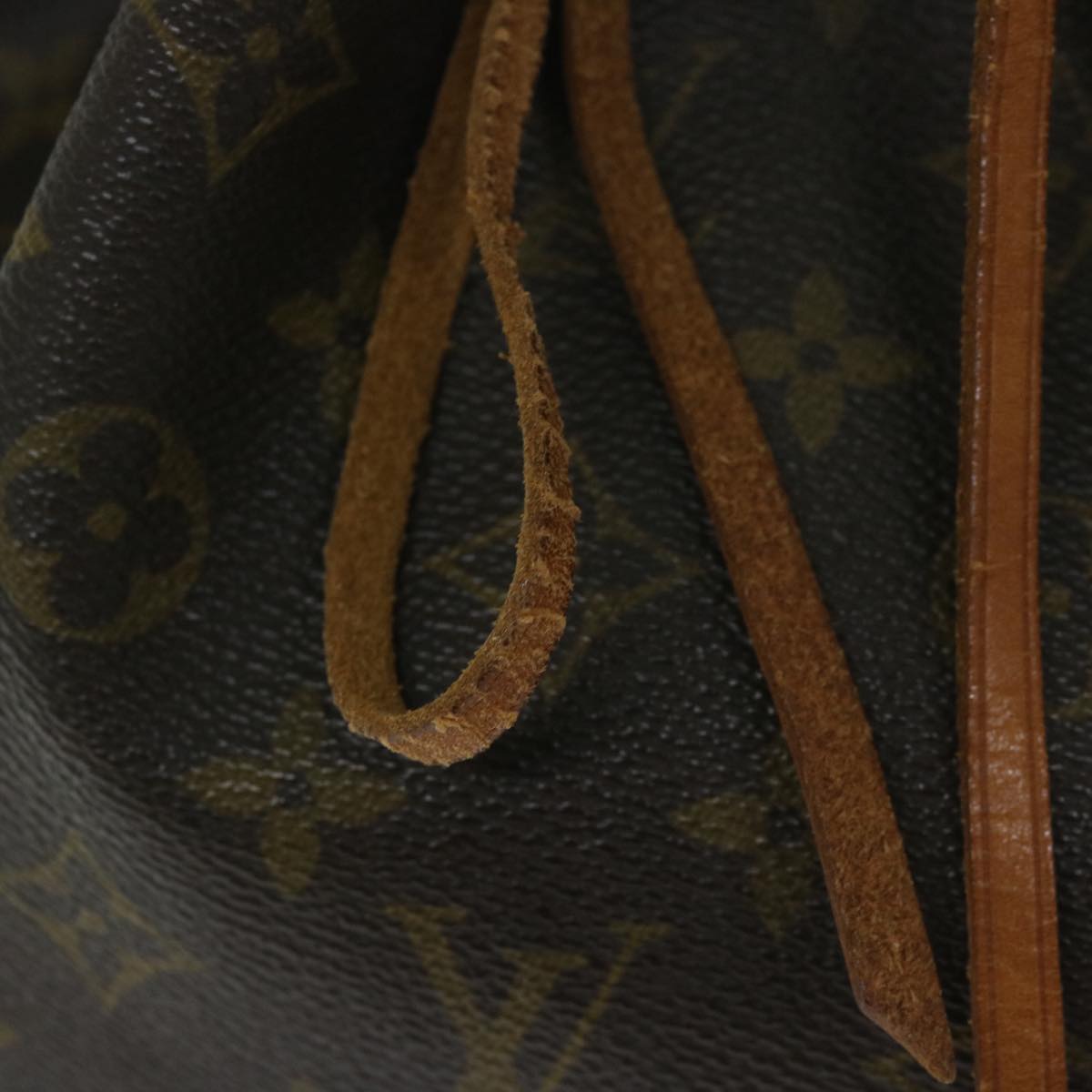 LOUIS VUITTON Monogram Noe Shoulder Bag M42224 LV Auth 59424