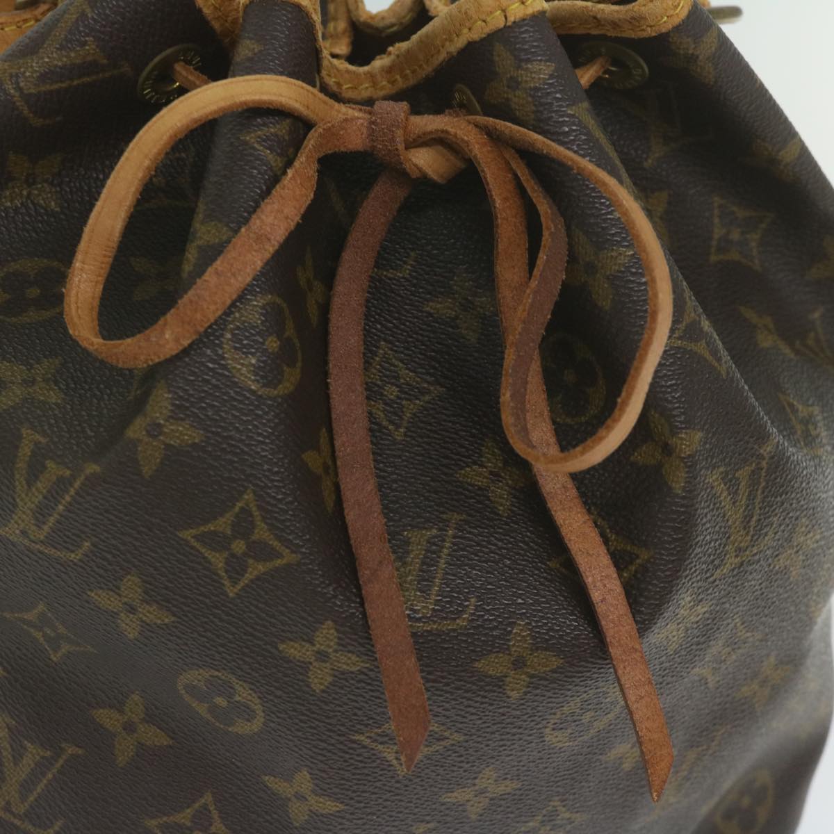 LOUIS VUITTON Monogram Petit Noe Shoulder Bag M42226 LV Auth 59425