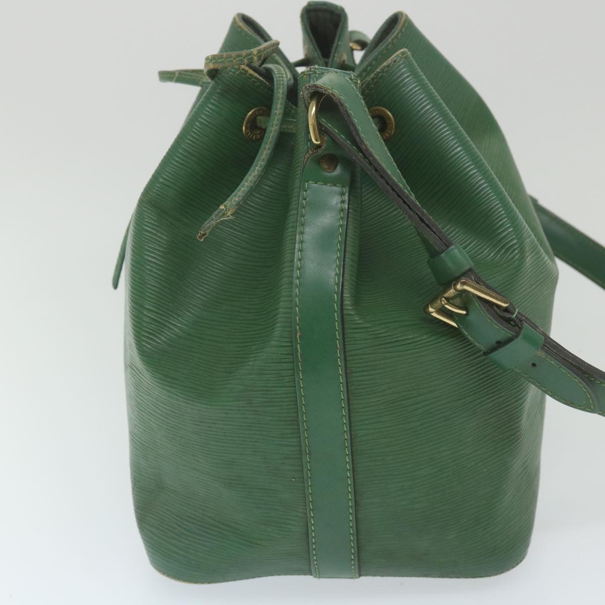 LOUIS VUITTON Epi Petit Noe Shoulder Bag Green M44104 LV Auth 59431