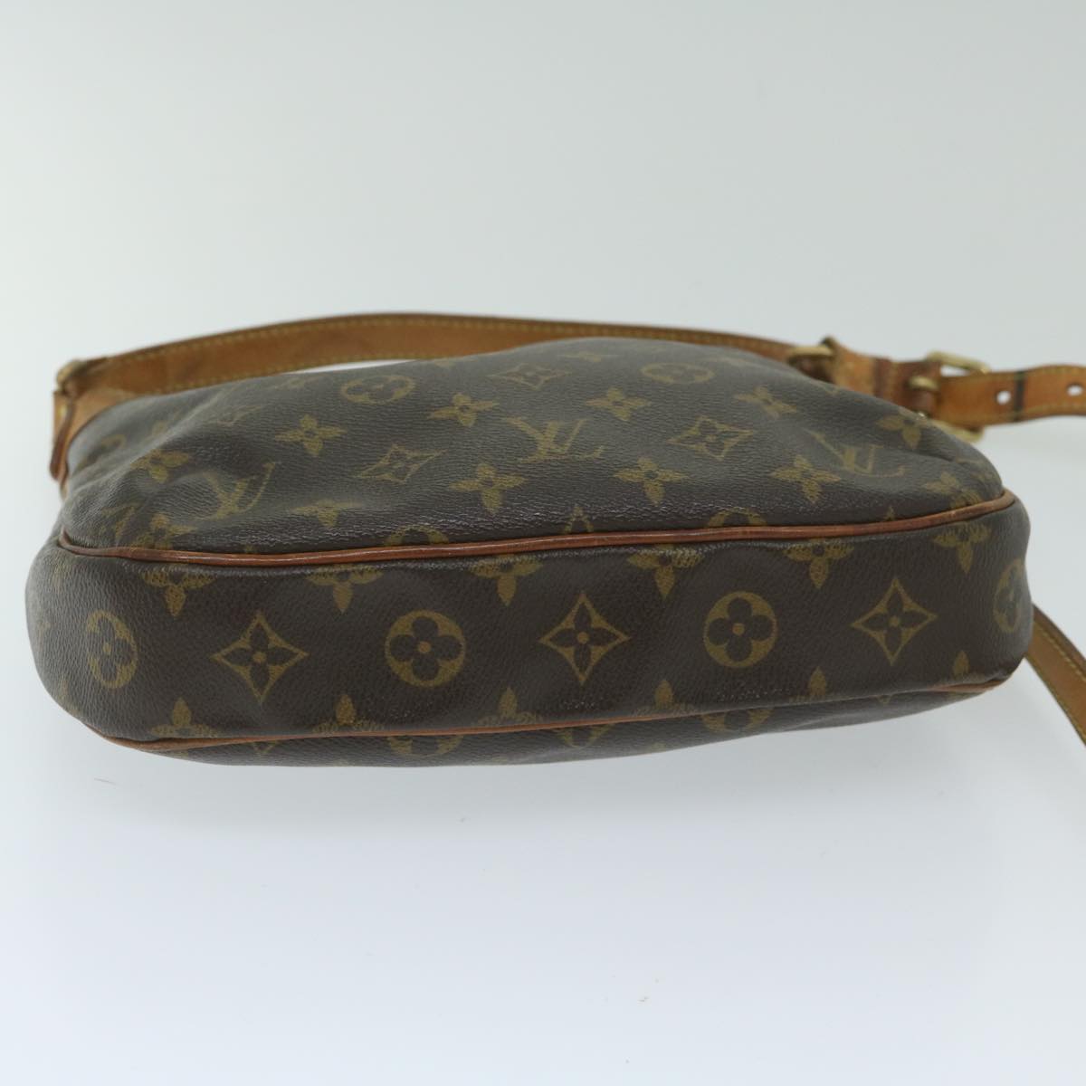 LOUIS VUITTON Monogram Odeon PM Shoulder Bag M56390 LV Auth 59518