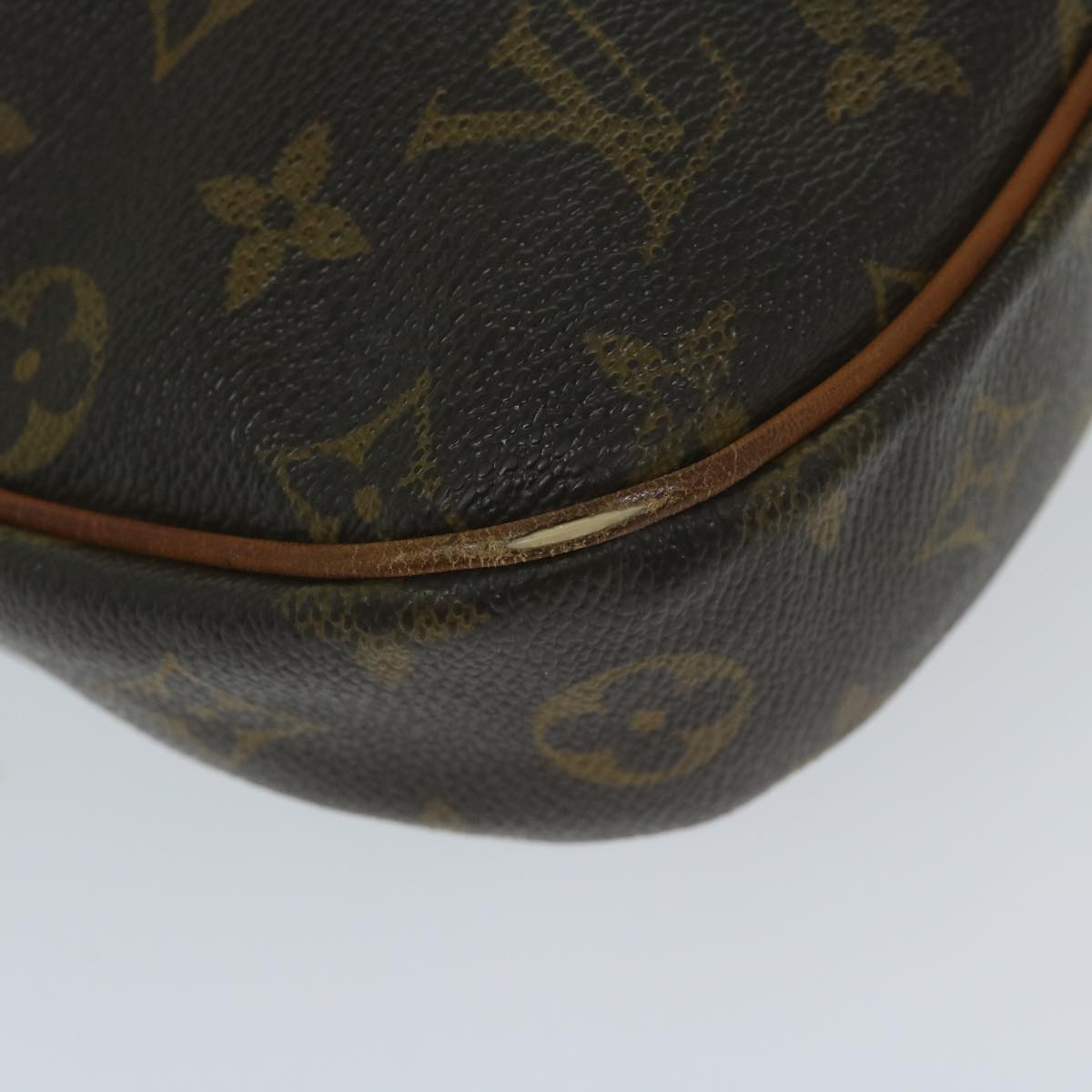 LOUIS VUITTON Monogram Odeon PM Shoulder Bag M56390 LV Auth 59518