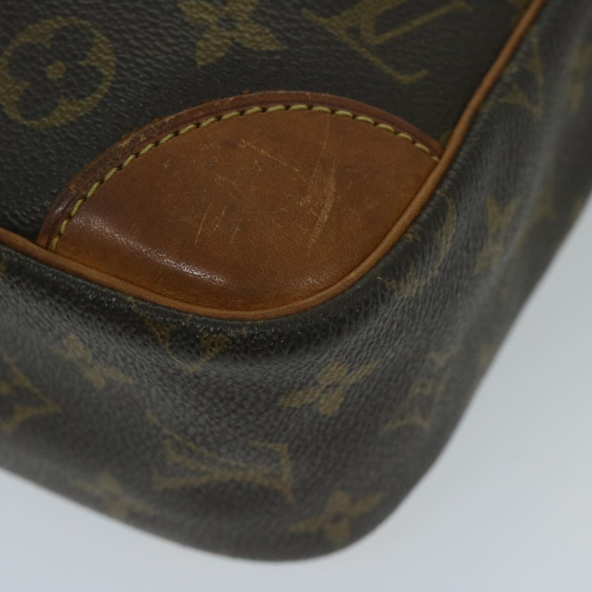 LOUIS VUITTON Monogram Danube MM Shoulder Bag M45264 LV Auth 59607