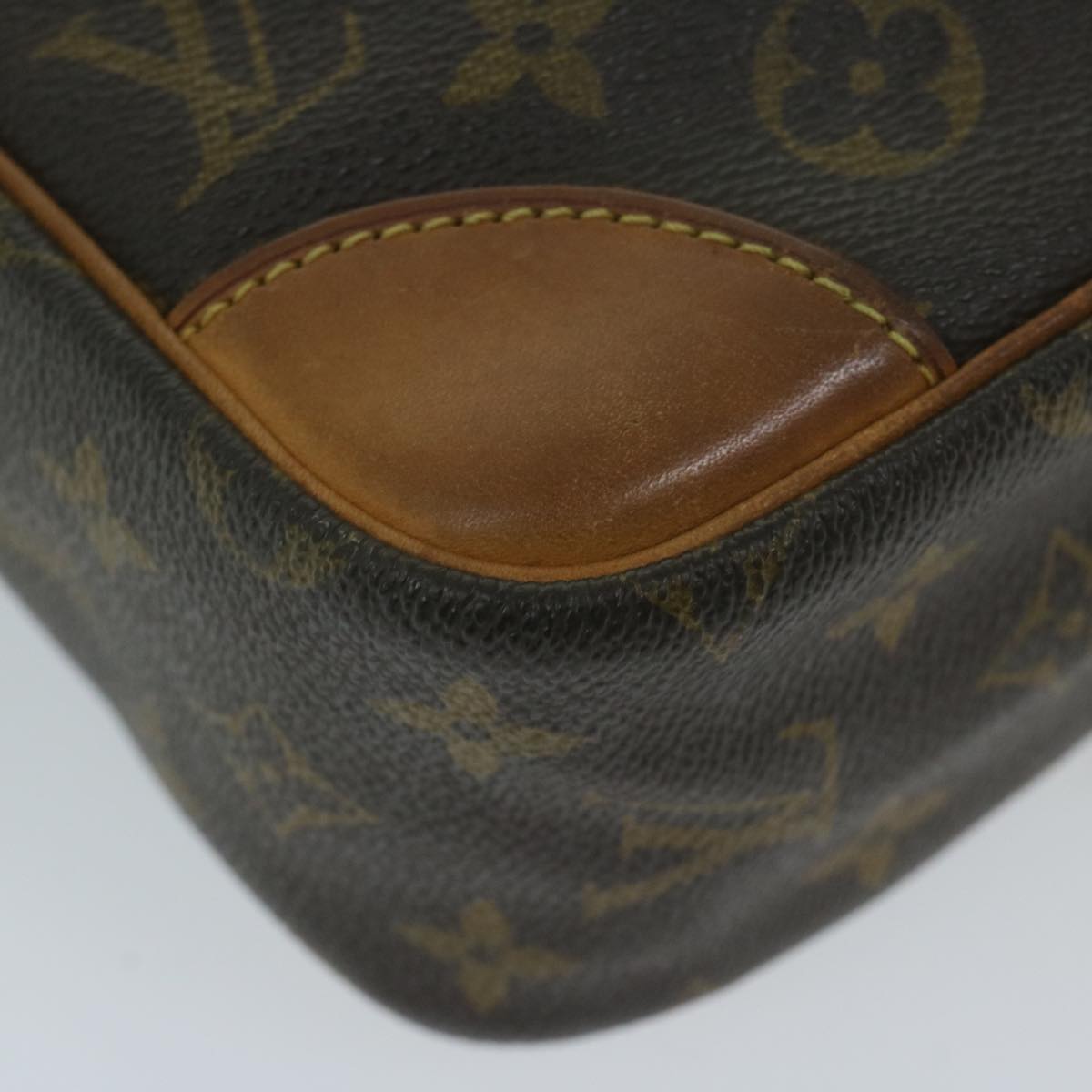 LOUIS VUITTON Monogram Danube MM Shoulder Bag M45264 LV Auth 59607