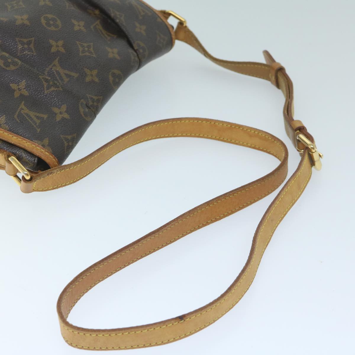 LOUIS VUITTON Monogram Menilmontant PM Shoulder Bag M40474 LV Auth 59611