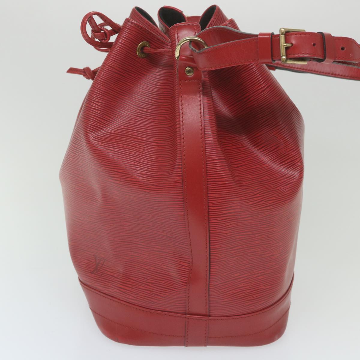 LOUIS VUITTON Epi Noe Shoulder Bag Red M44007 LV Auth 59643