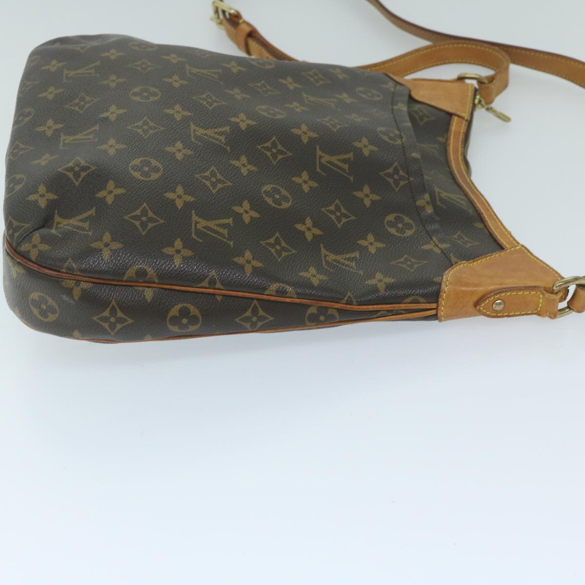 LOUIS VUITTON Monogram Odeon MM Shoulder Bag M56389 LV Auth 59656