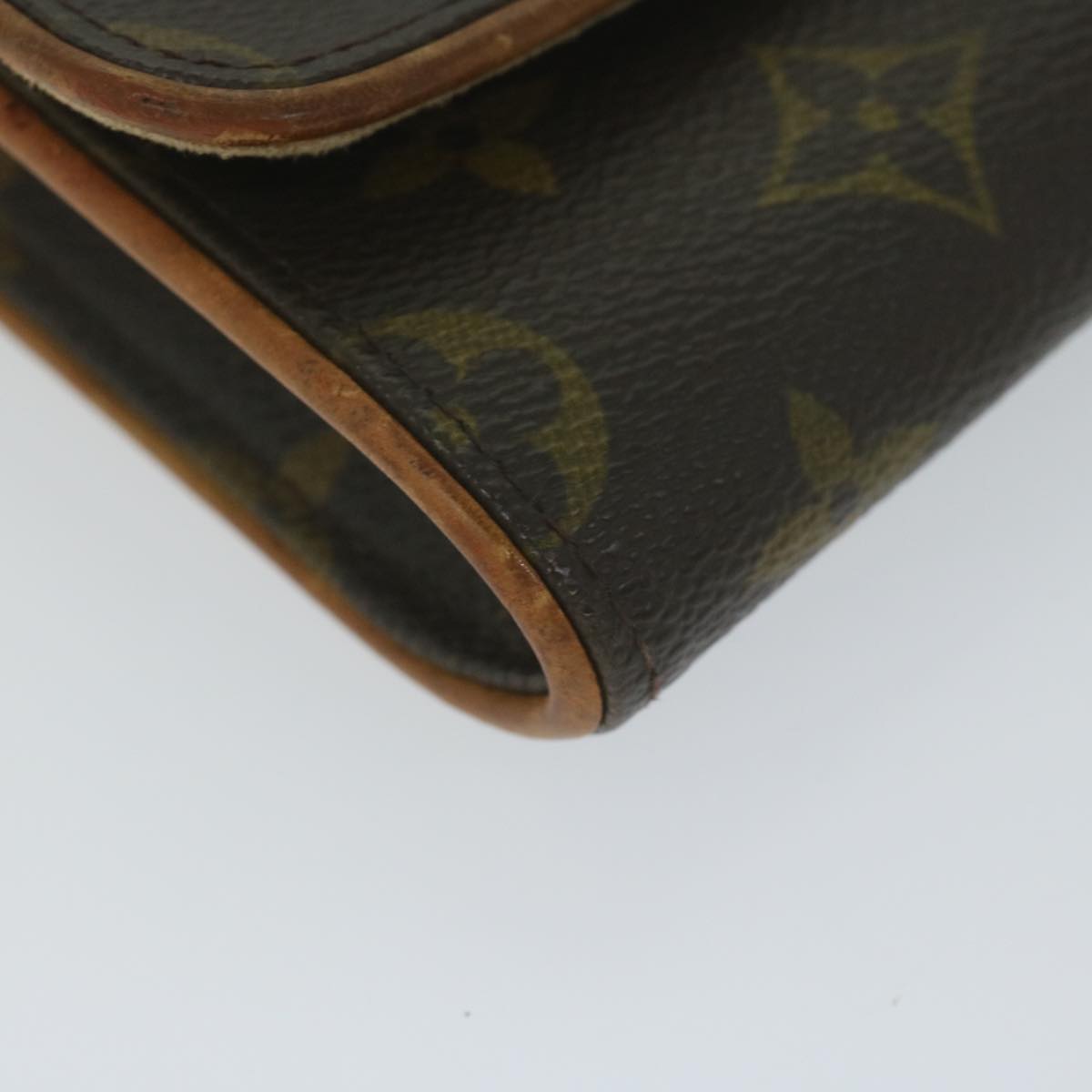 LOUIS VUITTON Monogram Pochette Twin GM Shoulder Bag M51852 LV Auth 59721