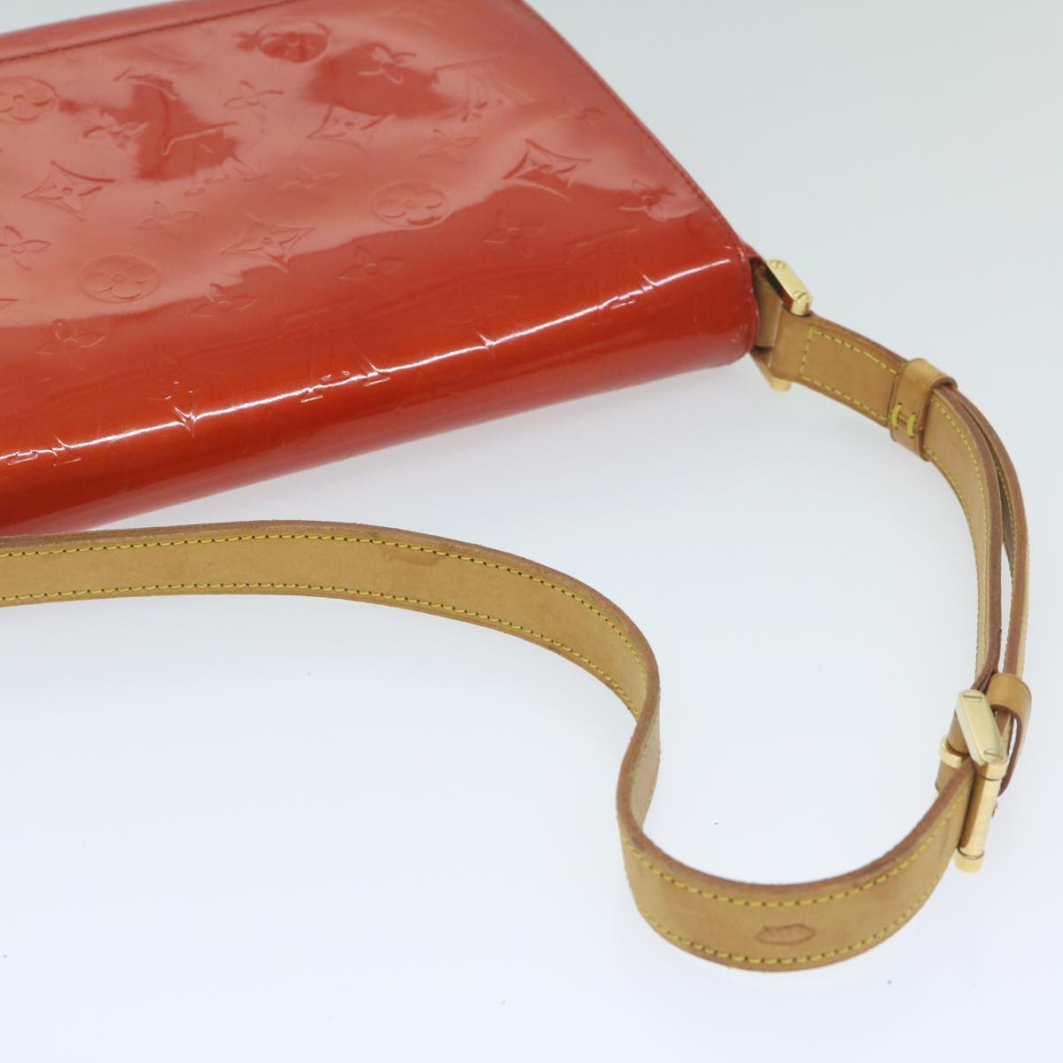 LOUIS VUITTON Monogram Vernis Thompson Street Shoulder Bag Red M91094 Auth 59800