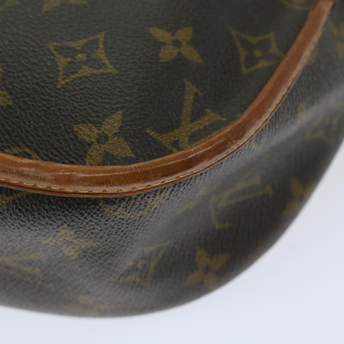 LOUIS VUITTON Monogram Menilmontant PM Shoulder Bag M40474 LV Auth 59802