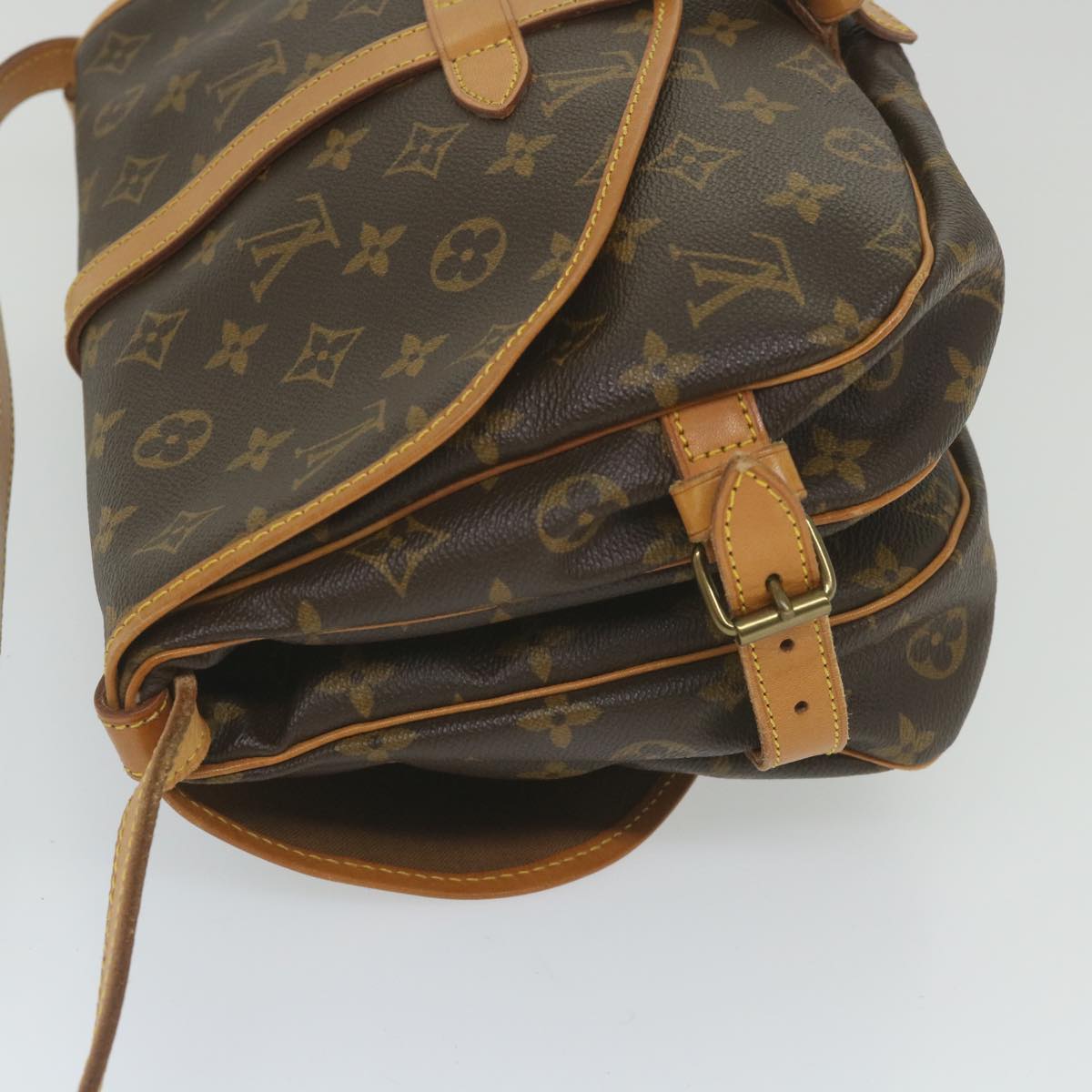 LOUIS VUITTON Monogram Saumur 30 Shoulder Bag M42256 LV Auth 59815