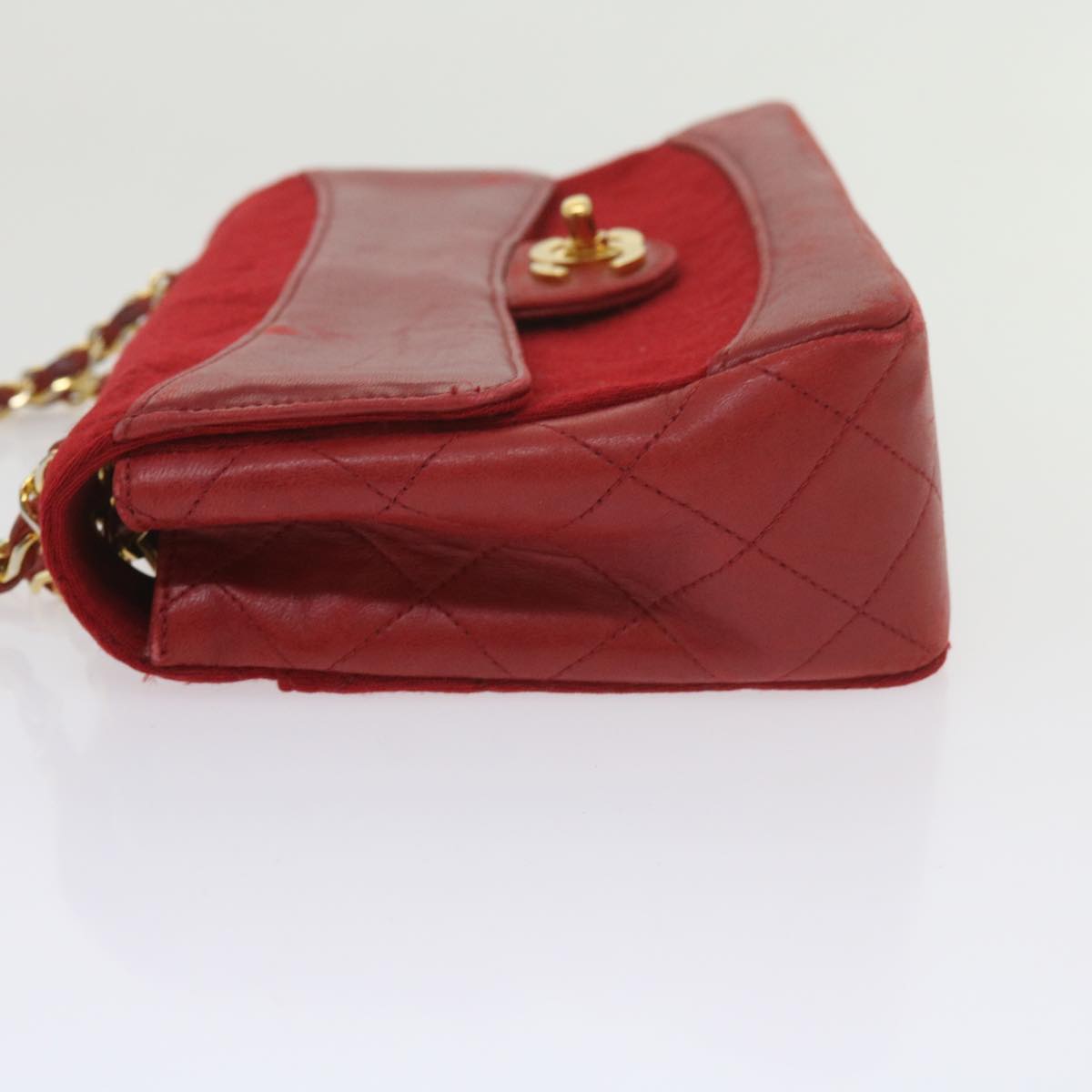 CHANEL Matelasse Chain Shoulder Bag Canvas Red CC Auth 59869A