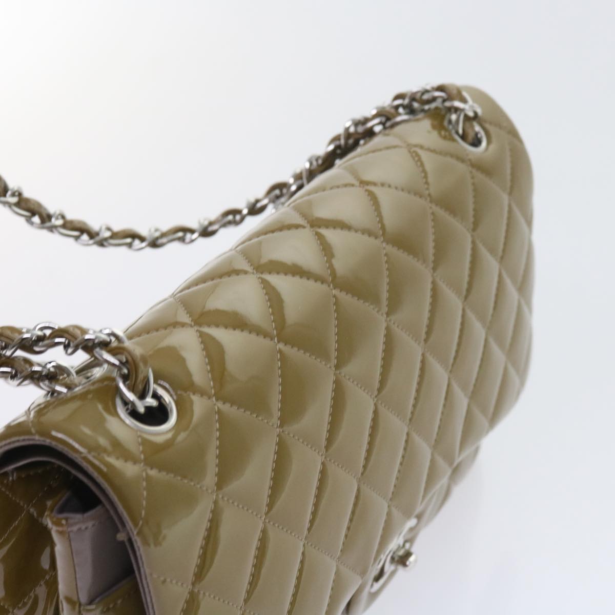 CHANEL Matelasse Chain Shoulder Bag Patent leather Khaki CC Auth 59886A