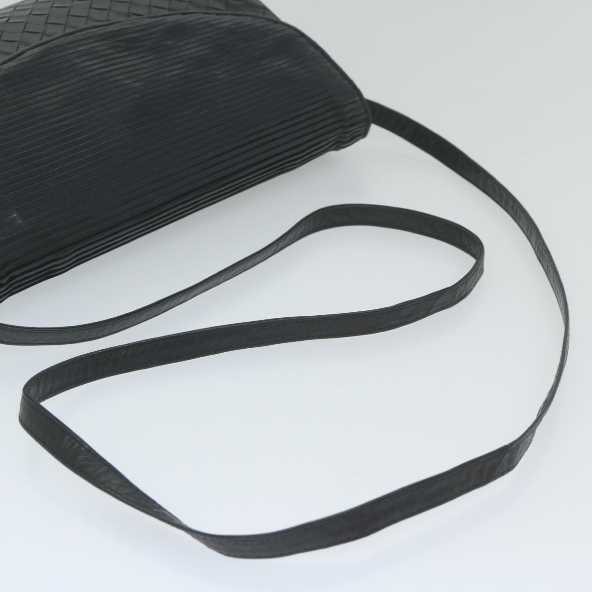 BOTTEGA VENETA INTRECCIATO Shoulder Bag Leather Black Auth 59985