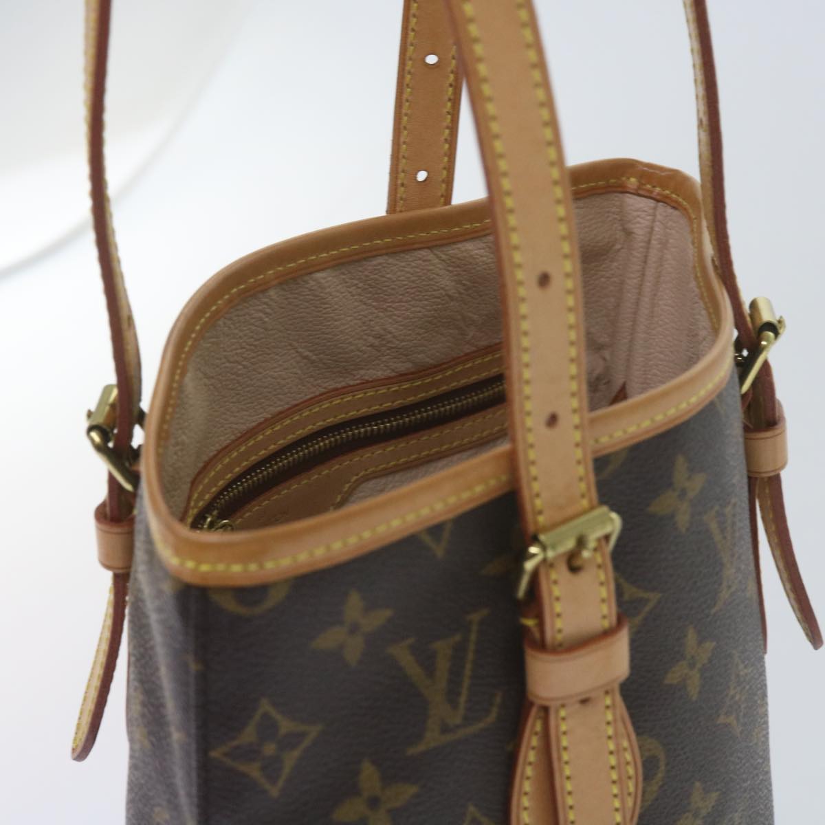 LOUIS VUITTON Monogram Bucket PM Shoulder Bag M42238 LV Auth 60017A