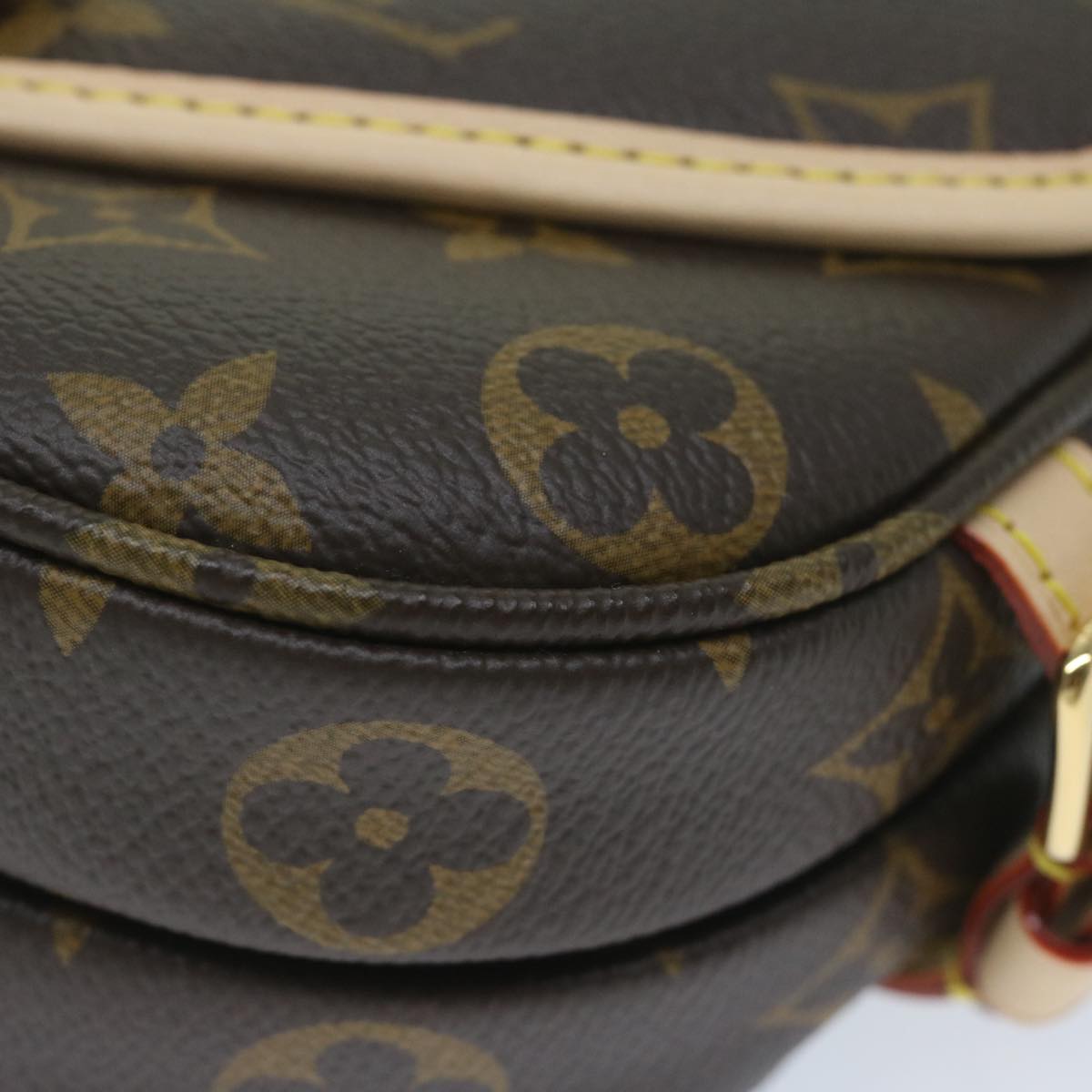 LOUIS VUITTON Monogram Saumur BB Shoulder Bag M46740 LV Auth 60129S