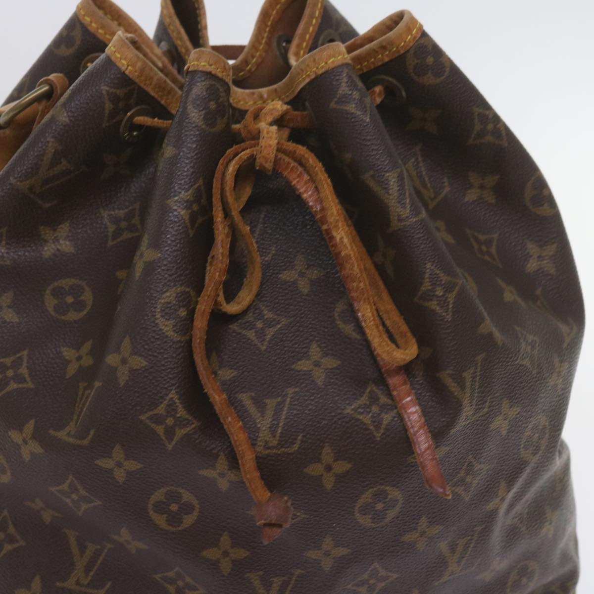 LOUIS VUITTON Monogram Noe Shoulder Bag M42224 LV Auth 60240