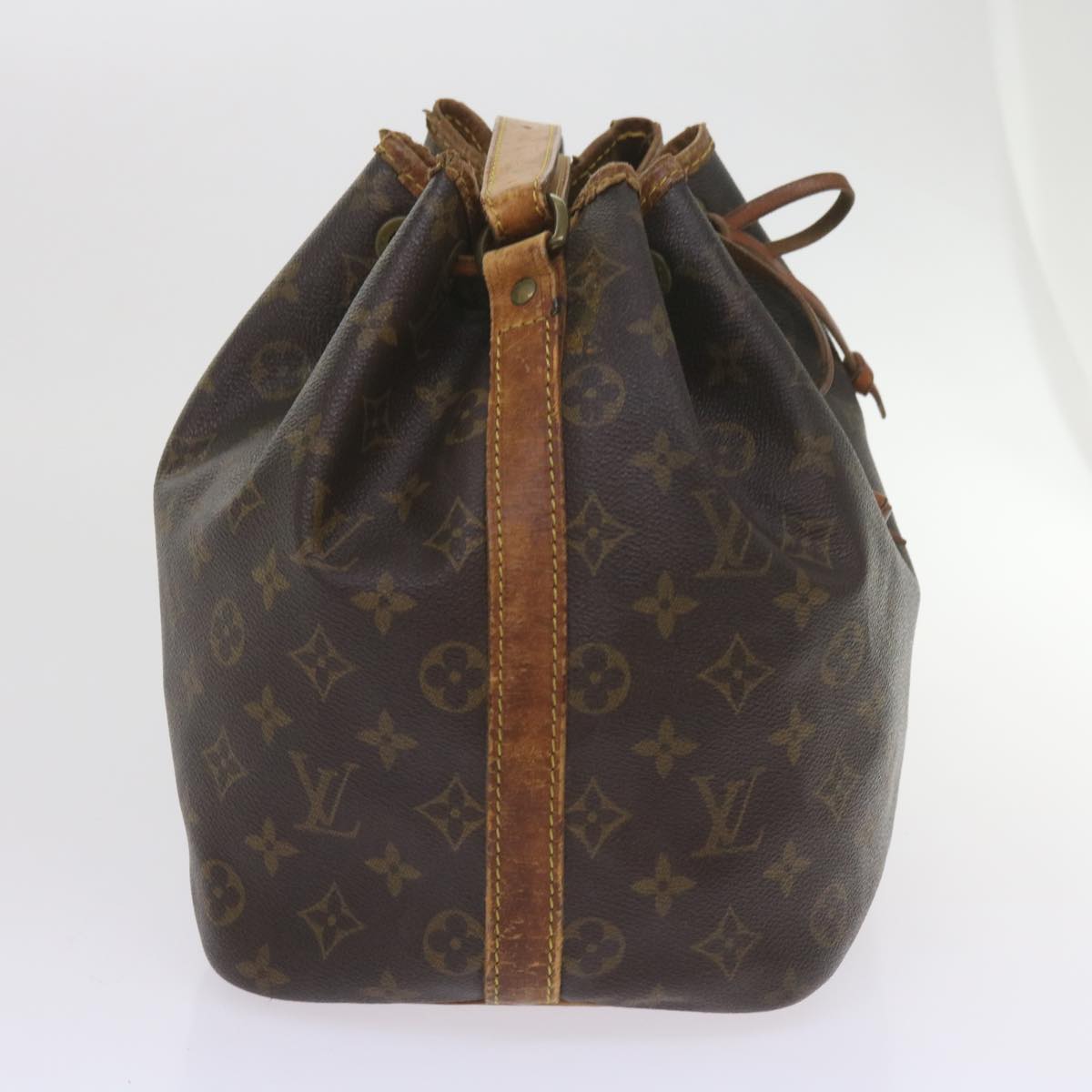 LOUIS VUITTON Monogram Petit Noe Shoulder Bag M42226 LV Auth 60365