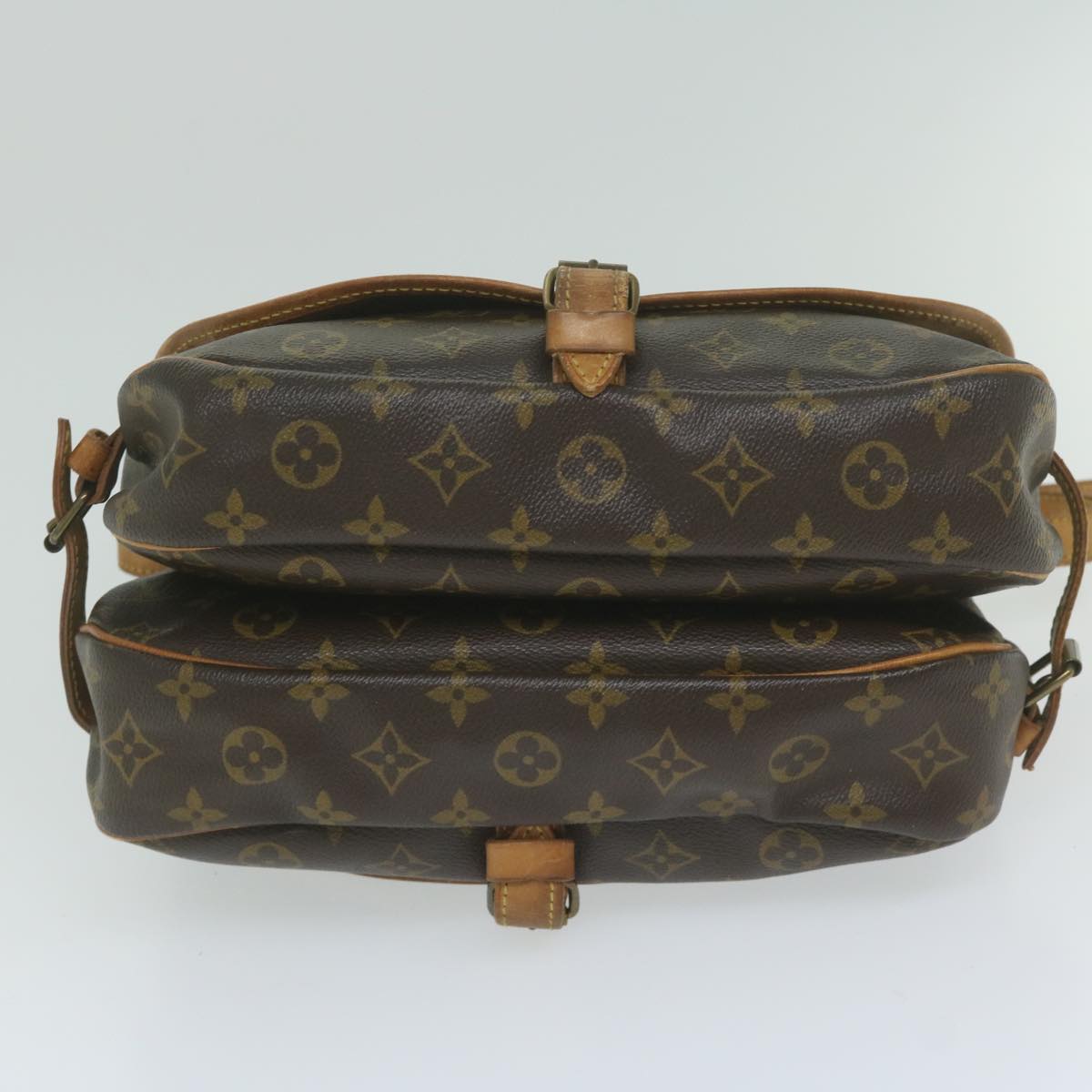 LOUIS VUITTON Monogram Saumur 30 Shoulder Bag M42256 LV Auth 60579