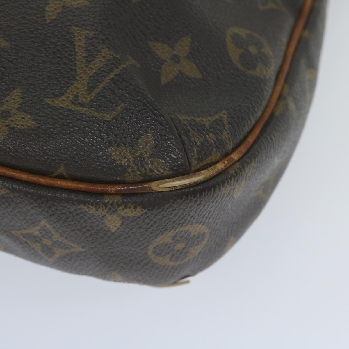 LOUIS VUITTON Monogram Odeon PM Shoulder Bag M56390 LV Auth 60581