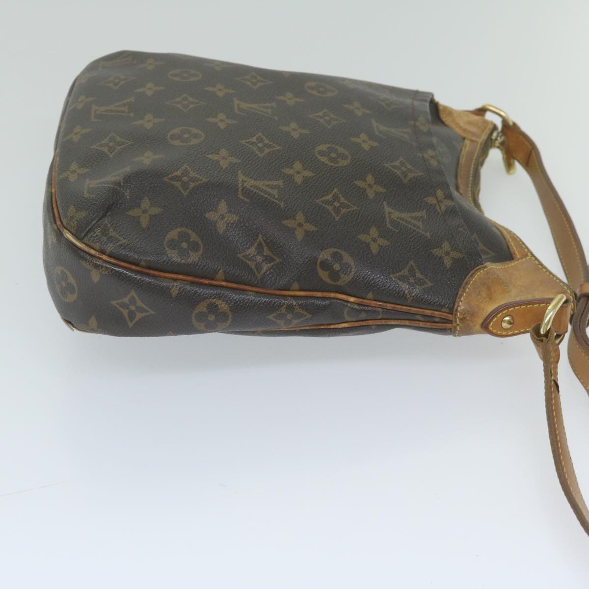 LOUIS VUITTON Monogram Odeon PM Shoulder Bag M56390 LV Auth 60581