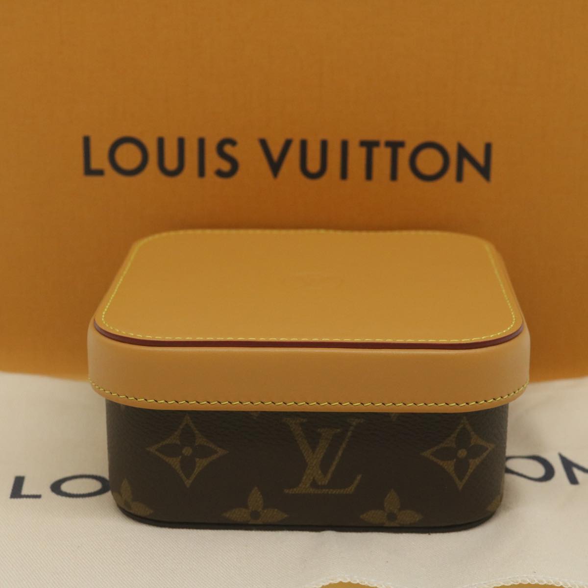 LOUIS VUITTON Monogram Boite Camille MM Jewelry Box GI0018 LV Auth 60609A