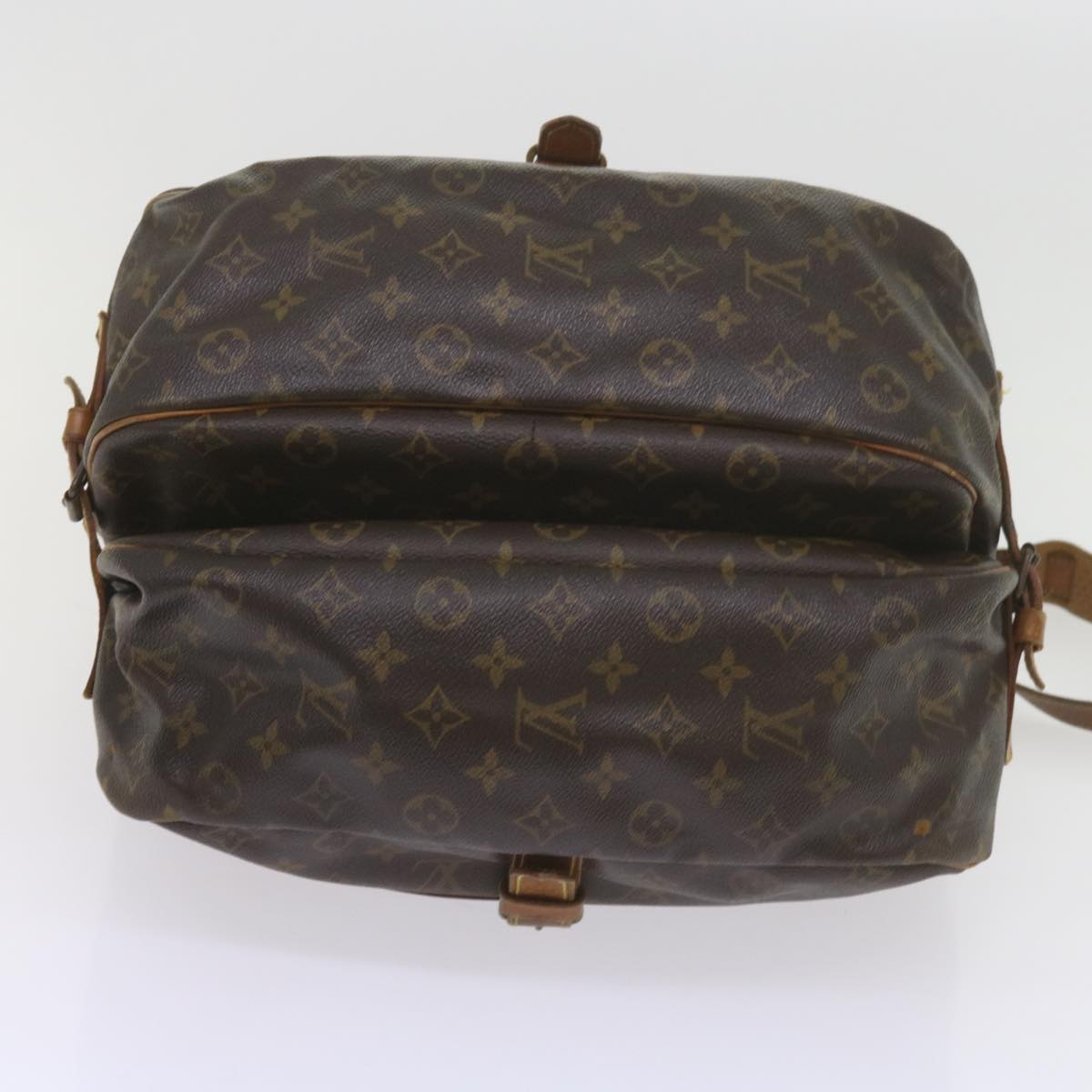 LOUIS VUITTON Monogram Saumur 35 Shoulder Bag M42254 LV Auth 60759