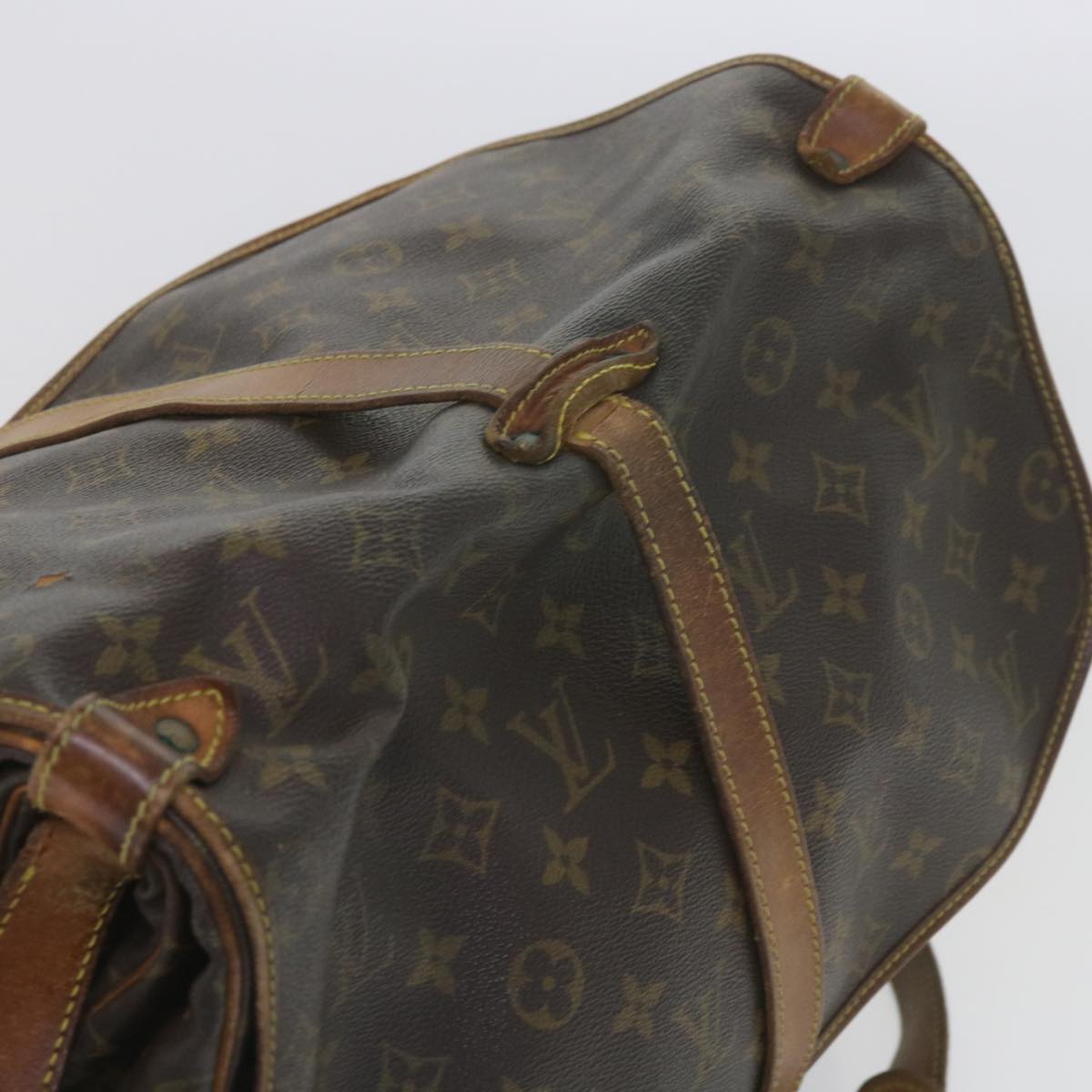 LOUIS VUITTON Monogram Saumur 35 Shoulder Bag M42254 LV Auth 60759