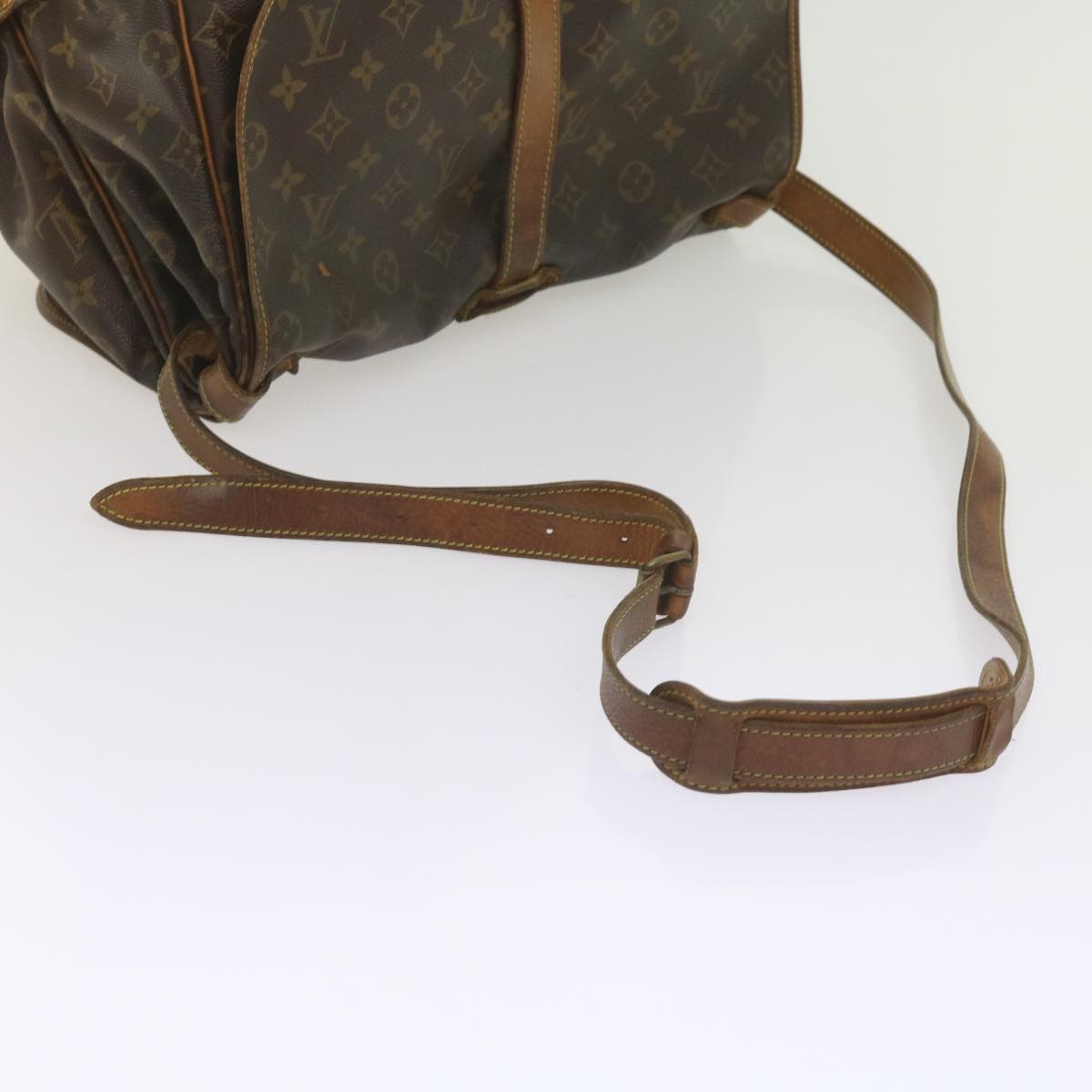 LOUIS VUITTON Monogram Saumur 35 Shoulder Bag M42254 LV Auth 60759