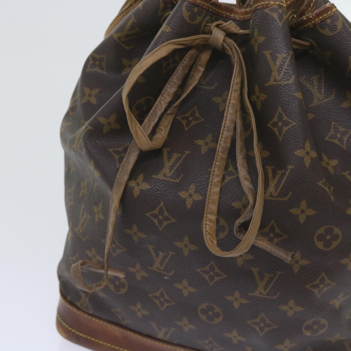 LOUIS VUITTON Monogram Noe Shoulder Bag M42224 LV Auth 61006