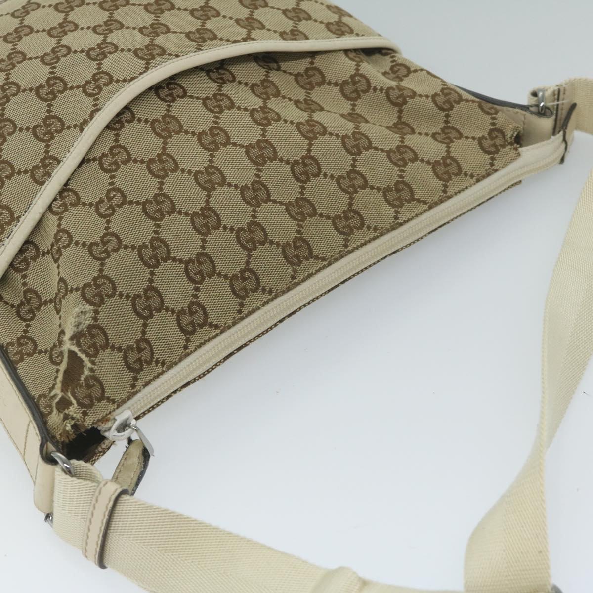 GUCCI GG Canvas Shoulder Bag Beige 145857 Auth 61246