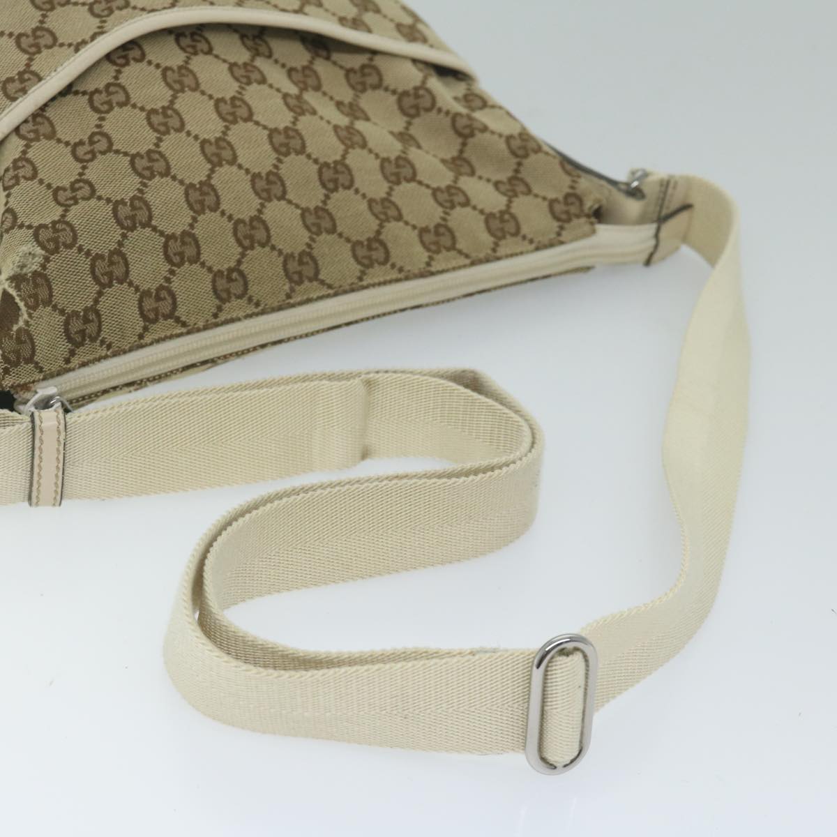 GUCCI GG Canvas Shoulder Bag Beige 145857 Auth 61246