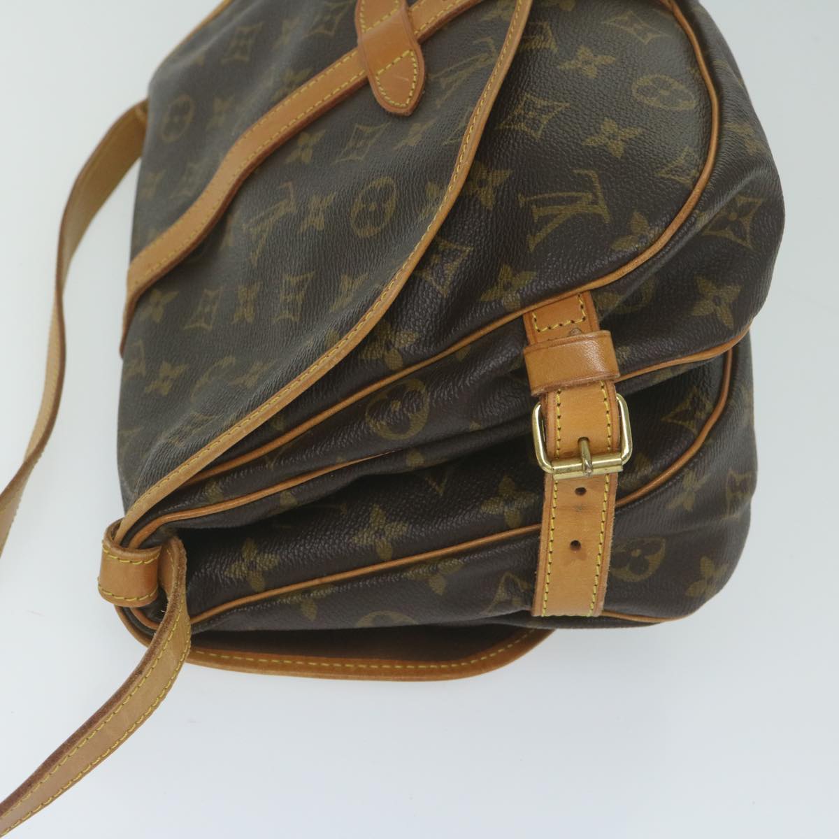 LOUIS VUITTON Monogram Saumur 30 Shoulder Bag M42256 LV Auth 61335