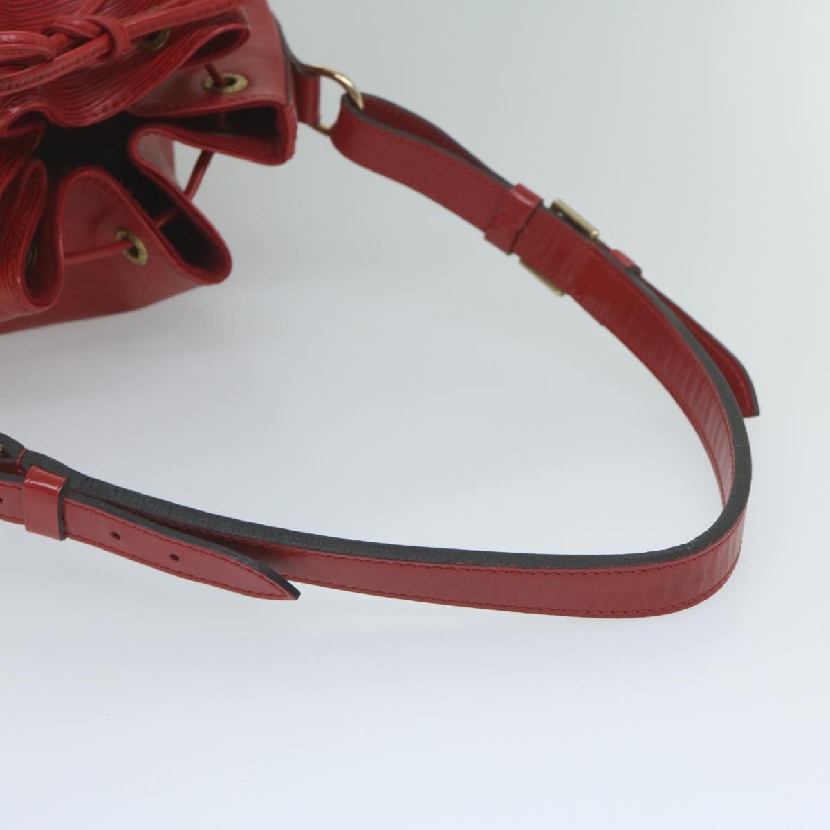 LOUIS VUITTON Epi Noe Shoulder Bag Red M44007 LV Auth 61358