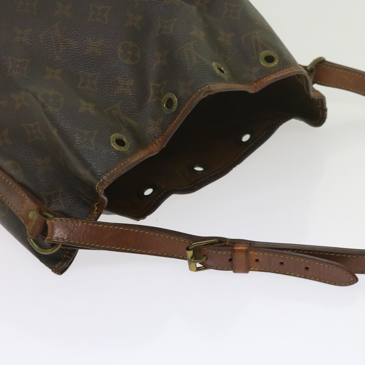 LOUIS VUITTON Monogram Petit Noe Shoulder Bag M42226 LV Auth 61480