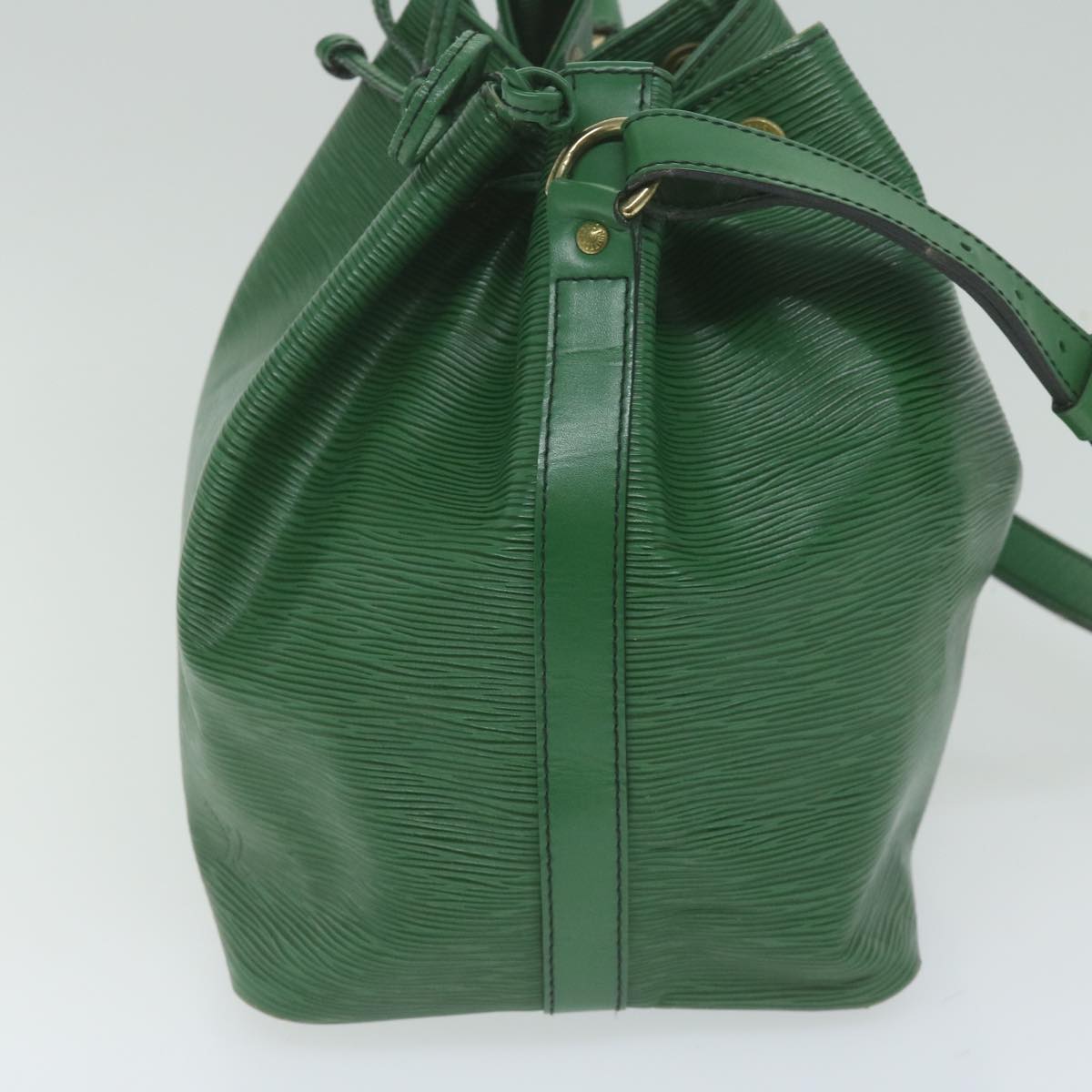 LOUIS VUITTON Epi Petit Noe Shoulder Bag Green M44104 LV Auth 61617